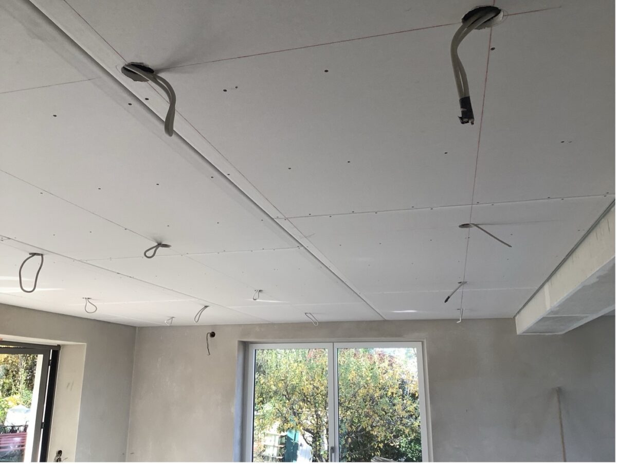 Gipskartonplatten montiert